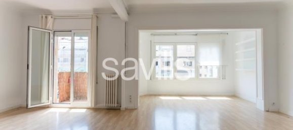 4 chambres Appartement à Barcelona, Spain No. 182330 2