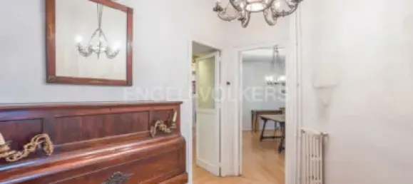 4 bedrooms Apartment in Madrid, Spain No. 178846 2
