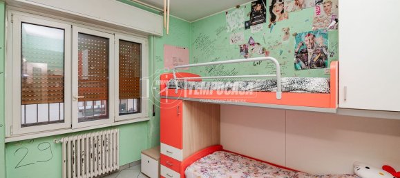 3-salle Appartement à Vimodrone, Italy No. 221941 20