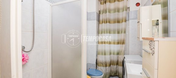 3-salle Appartement à Vimodrone, Italy No. 221941 23
