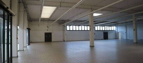 1023m² Commercial property in Sant'Agata sul Santerno, Italy No. 18587 9