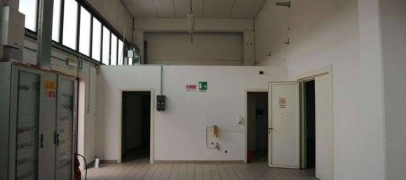 1023m² Commercial property in Sant'Agata sul Santerno, Italy No. 18587 5