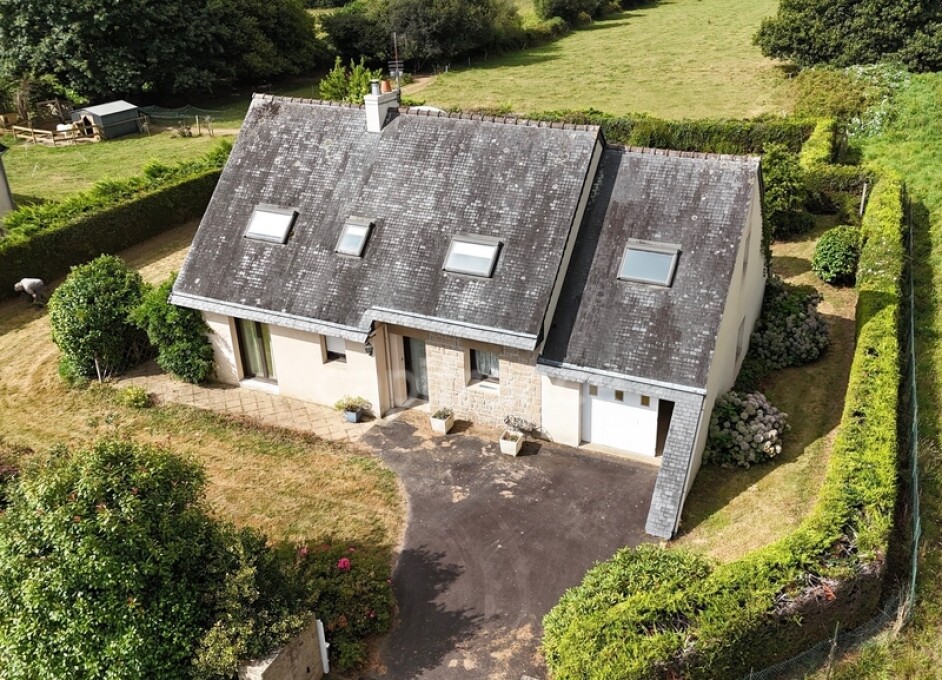 7 rooms House in Gourin, France No. 341003