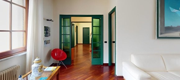 5 rooms Apartment in Florence, Italy No. 177368 7