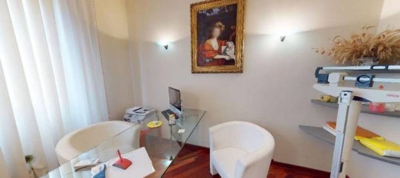 5 rooms Apartment in Florence, Italy No. 177368 30