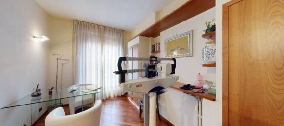 5 rooms Apartment in Florence, Italy No. 177368 32
