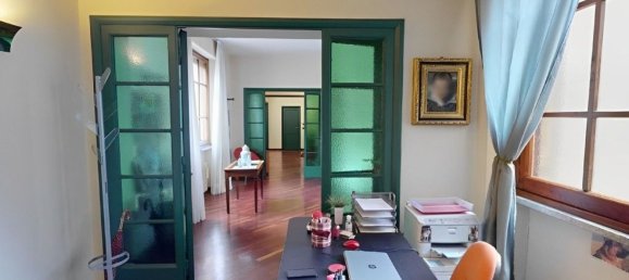 5 rooms Apartment in Florence, Italy No. 177368 9
