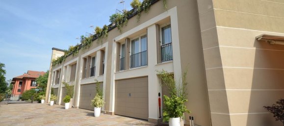 5غرفة منزل ذو طابقين في Cusago, Italy رقم 105028 36