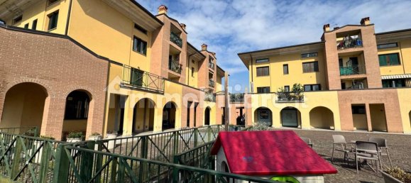 1 bedroom Apartment in Pedrengo, Italy No. 8482 22