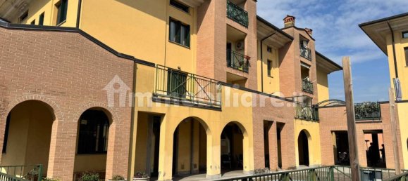 1 bedroom Apartment in Pedrengo, Italy No. 8482 21