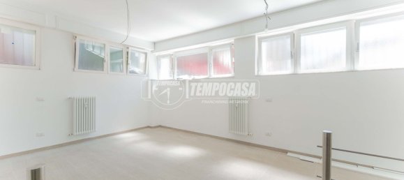2 Schlafzimmer Wohnung in Milan, Italy, Nr. 312588 3