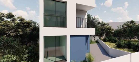 4 bedrooms Villa in Portimao, Portugal No. 111766 3