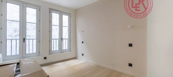 2 bedrooms Apartment in Paris, France No. 149120 6