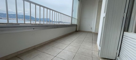 2 bedrooms Apartment in Saint-Mandrier-sur-Mer, France No. 339827 2