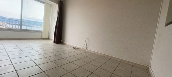 2 bedrooms Apartment in Saint-Mandrier-sur-Mer, France No. 339827 5