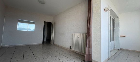 2 bedrooms Apartment in Saint-Mandrier-sur-Mer, France No. 339827 6