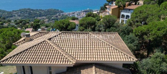 5 bedrooms Villa in Lloret de Mar, Spain No. 183970 9
