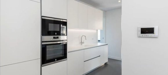 4 bedrooms Apartment in Porto, Portugal No. 78883 6