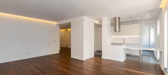 4 bedrooms Apartment in Porto, Portugal No. 78883 4