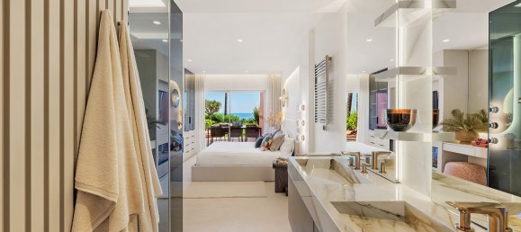 Apartamento de 3 dormitorios en Estepona, Spain No. 170607 10