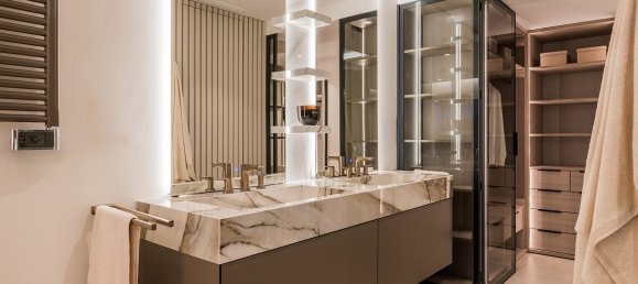 Apartamento de 3 dormitorios en Estepona, Spain No. 170607 11