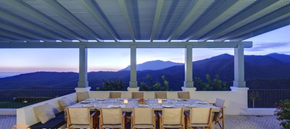 5 bedrooms Villa in Benahavis, Spain No. 1379 10