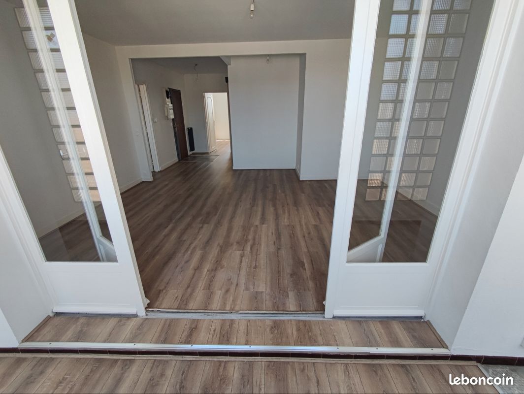 2 Schlafzimmer Wohnung in Limoges, France, Nr. 318827