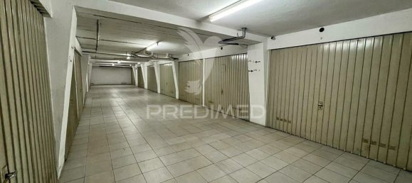  Garage in Vieira de Leiria, Portugal No. 78431 5