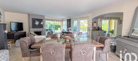 Villa de 4 dormitorios en Saint-Raphael, France No. 295667 9