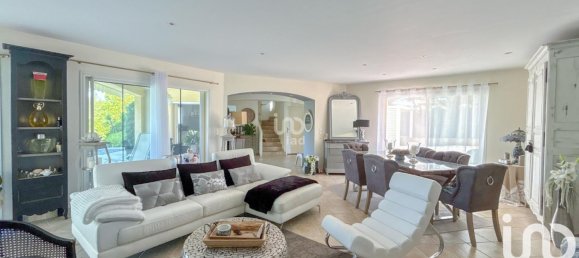 Villa de 4 dormitorios en Saint-Raphael, France No. 295667 7