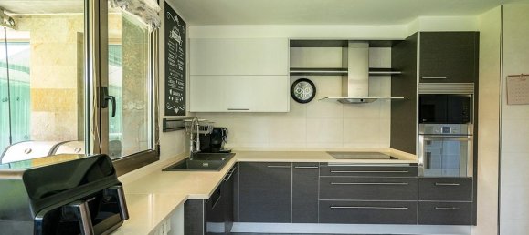 5 bedrooms House in Mompia, Spain No. 174467 9