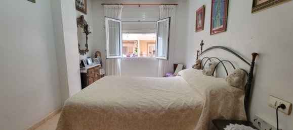 Apartamento de 2 dormitorios en Torrevieja, Spain No. 189484 12