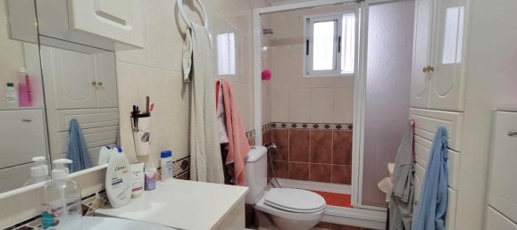 Apartamento de 2 dormitorios en Torrevieja, Spain No. 189484 4