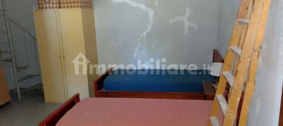 Apartamento de 4 dormitorios en Mondragone, Italy No. 268250 9