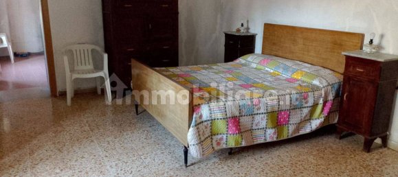 Apartamento de 4 dormitorios en Mondragone, Italy No. 268250 26