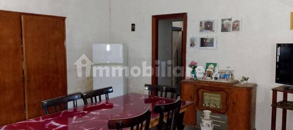 Apartamento de 4 dormitorios en Mondragone, Italy No. 268250 22