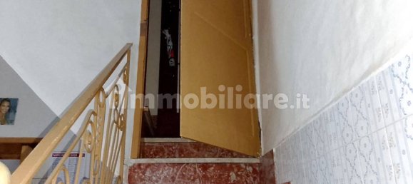 Apartamento de 4 dormitorios en Mondragone, Italy No. 268250 20
