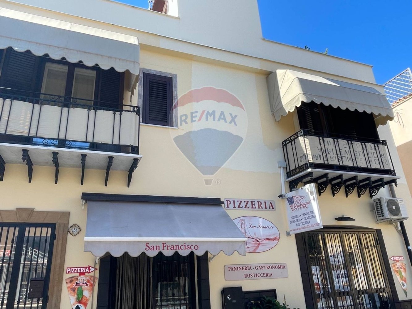 Casa de 10 habitaciónes en Bagheria, Italy No. 50680