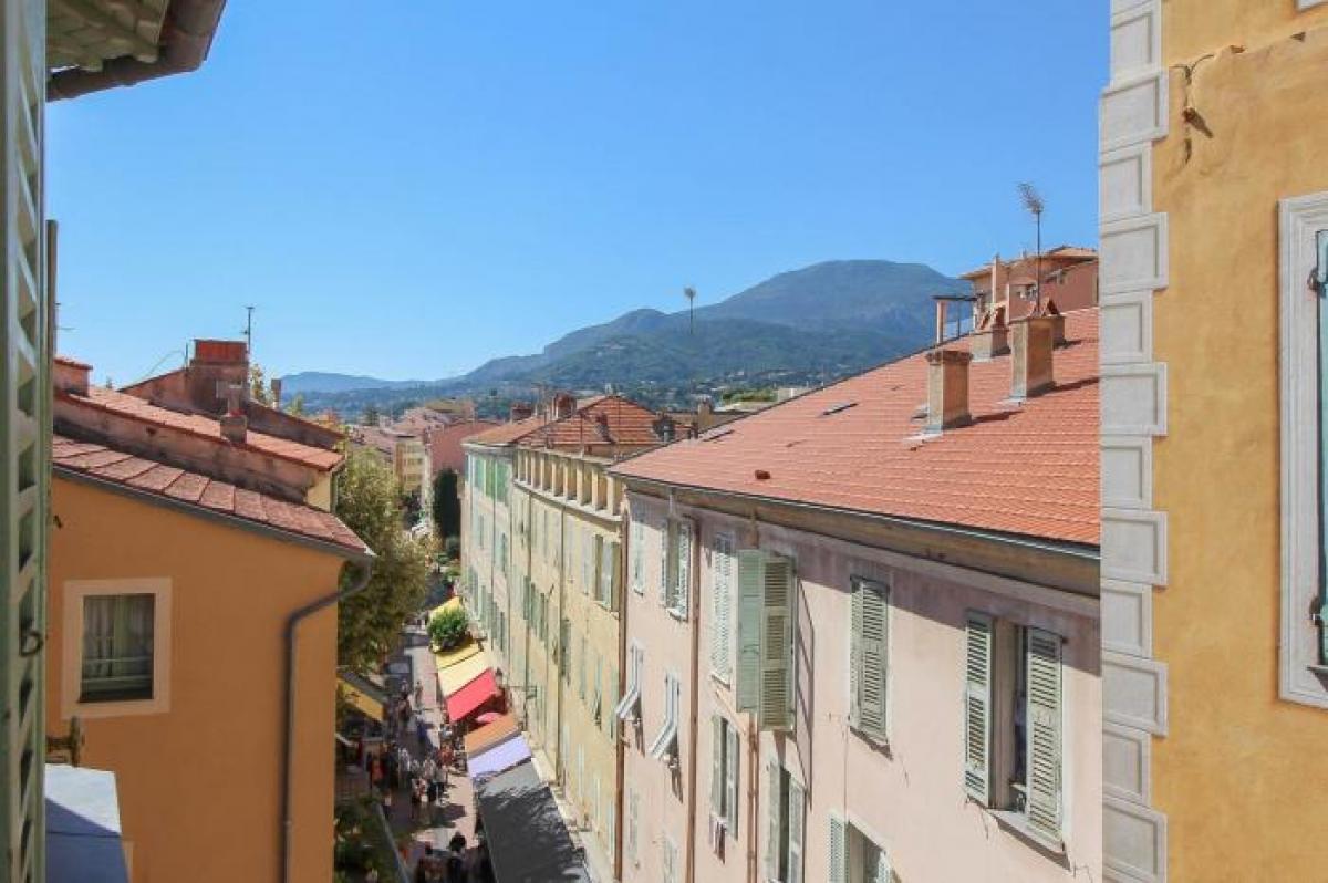 2 bedrooms Apartment in Menton, France No. 2623