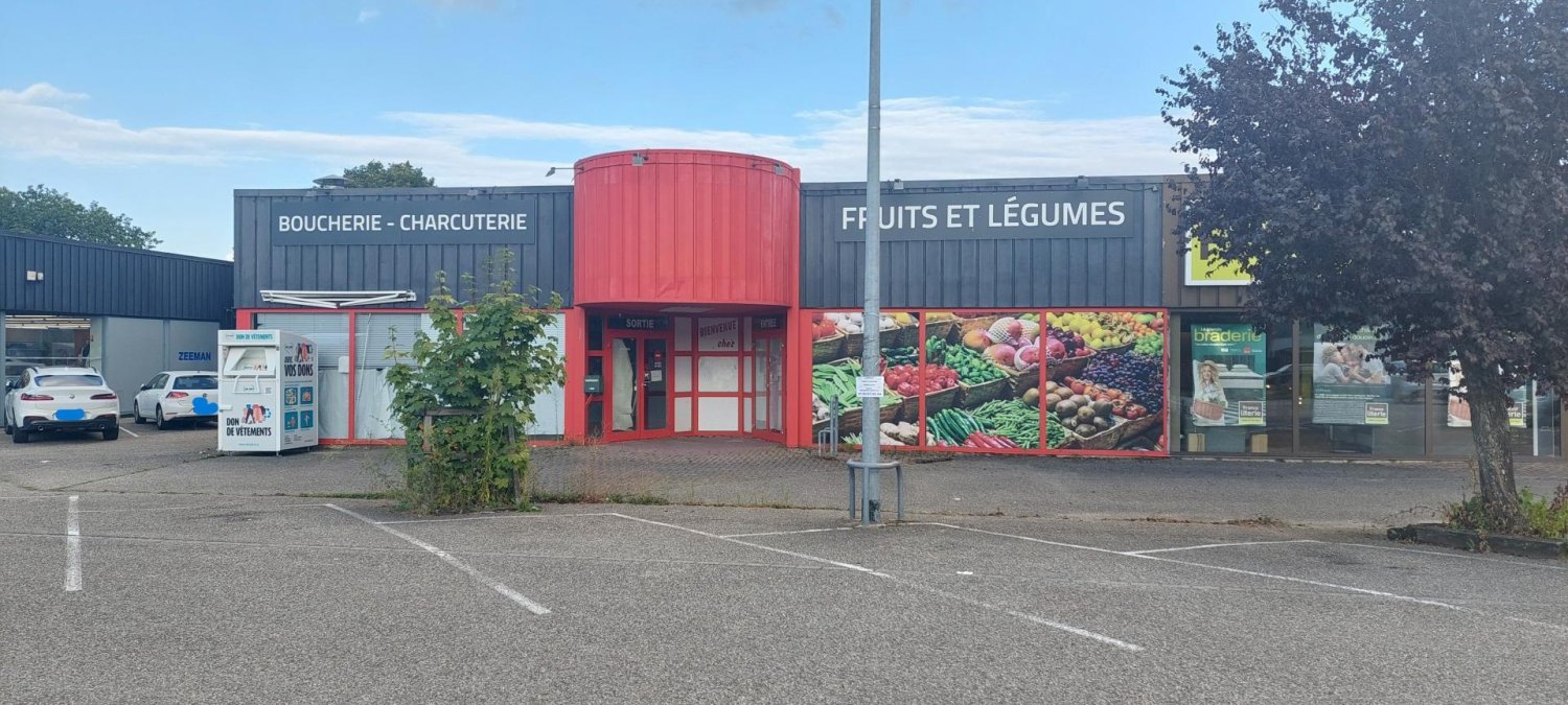 Propiedad comercial en Mutzig, France 400 m² No. 249231