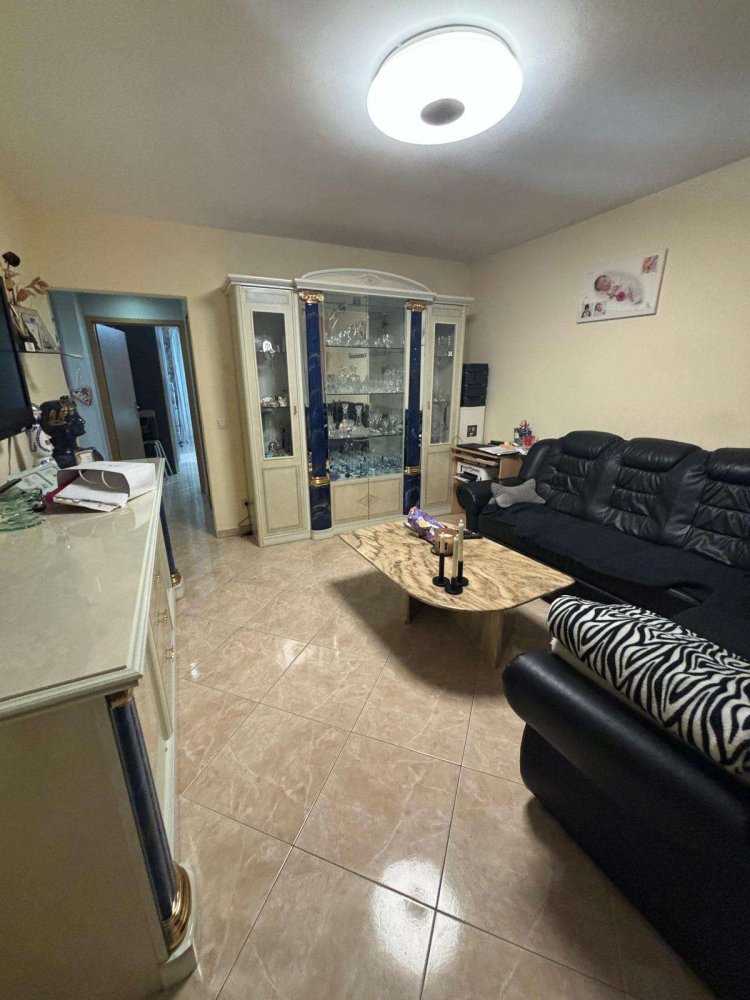 Dúplex de 3 dormitorios en Offenbach am Main, Germany No. 54035