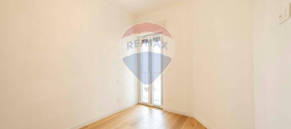 Квартира с 3 комнатами в Бари, Италия № 11661 15