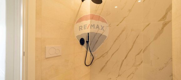 Квартира с 3 комнатами в Бари, Италия № 11661 8