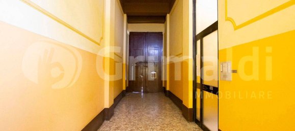 Apartamento de 1 dormitorio en Milan, Italy No. 295235 3