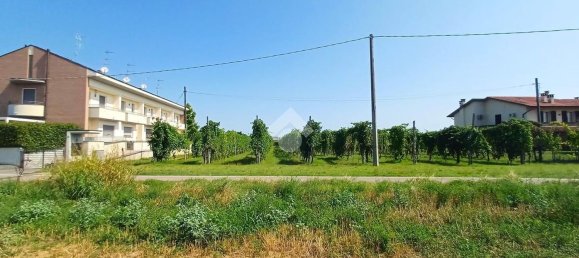 731m² Land in Forlì, Italy No. 305210 3