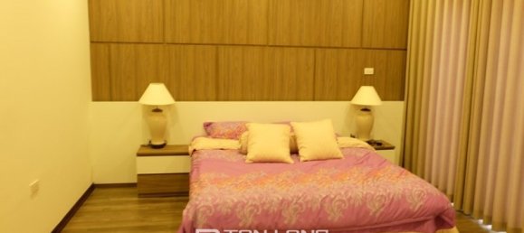 3 bedrooms Villa in Long Bien, Vietnam No. 1089 16