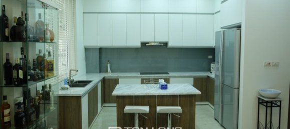 3 bedrooms Villa in Long Bien, Vietnam No. 1089 4