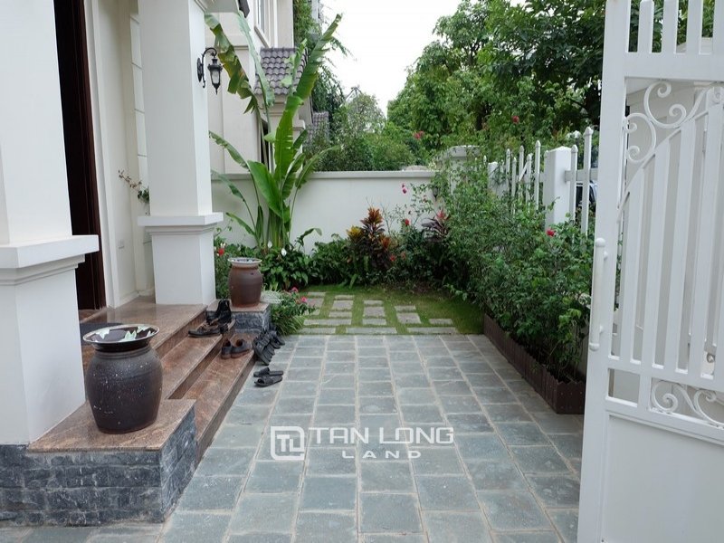 3 bedrooms Villa in Long Bien, Vietnam No. 1089