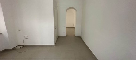 40m² Commercial property in Cava de' Tirreni, Italy No. 100629 6