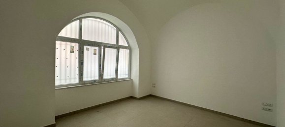 40m² Commercial property in Cava de' Tirreni, Italy No. 100629 7